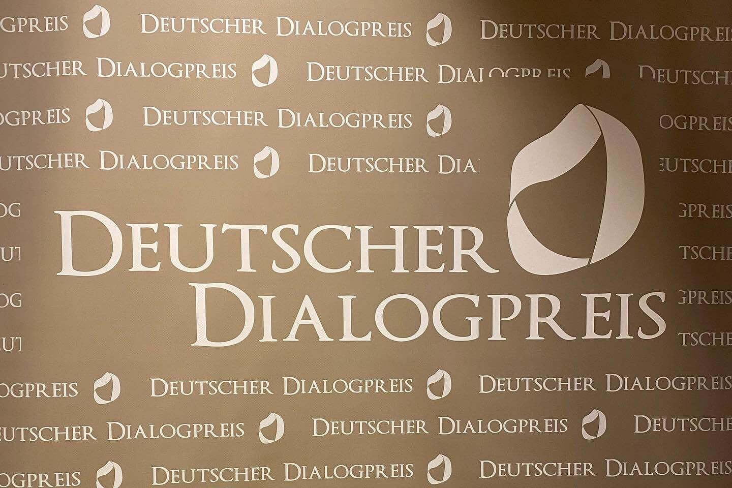 dialogpreis 2023 logo(2)